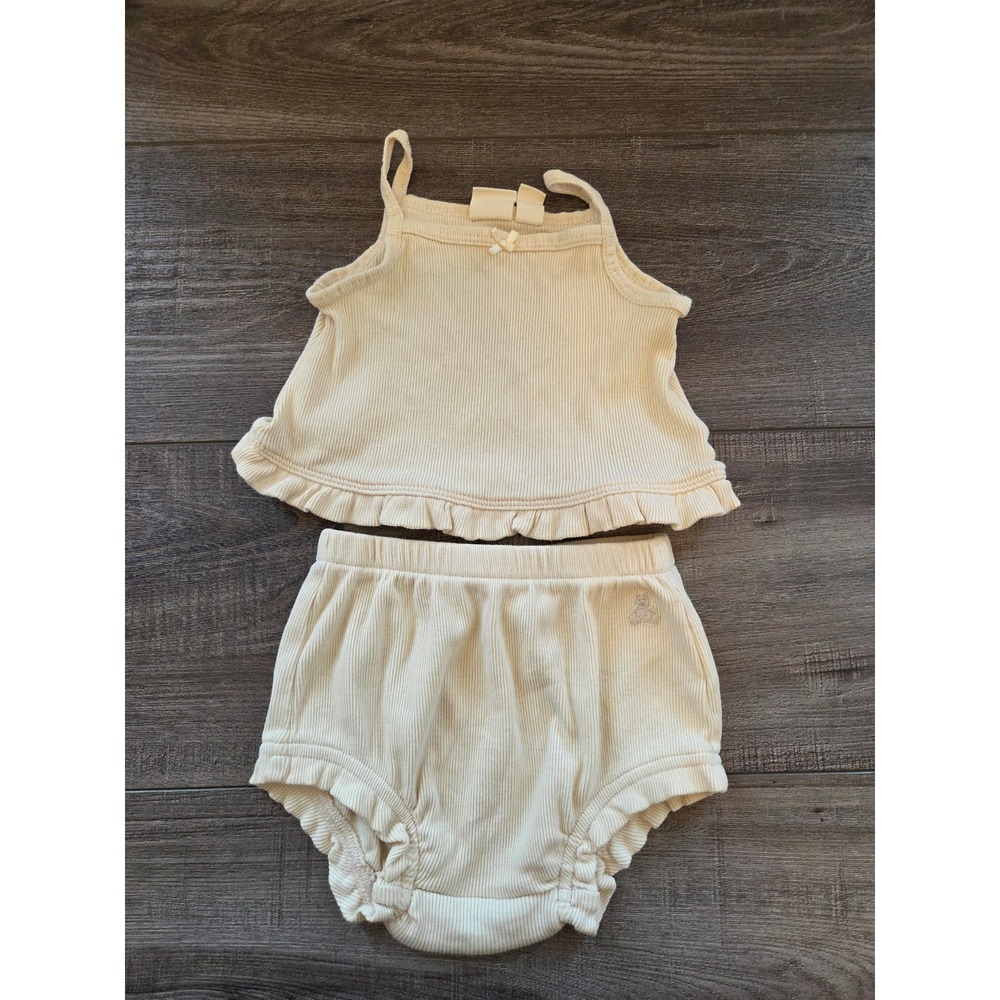 Baby gap set 3-6 mos